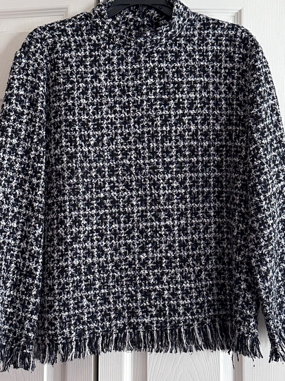 Zara Boucle Tweed Sweater Top Fringe Women's M Black White Academia Quiet Luxury